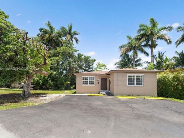 3211 NW 13th Ter , Unit 3211, Miami, FL 33125
