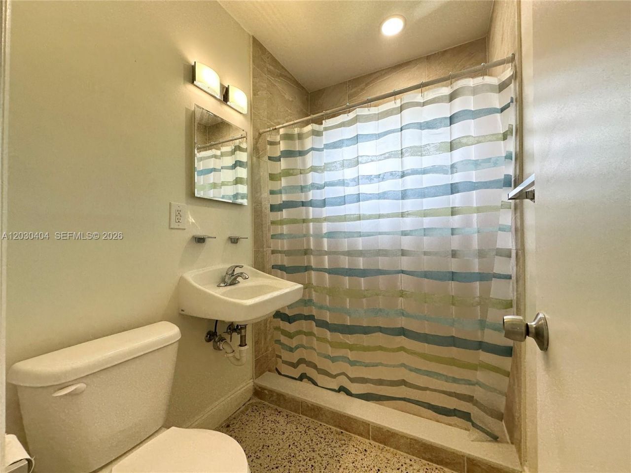 3211 NW 13th Ter , Unit 3211, Miami, FL 33125 Photo