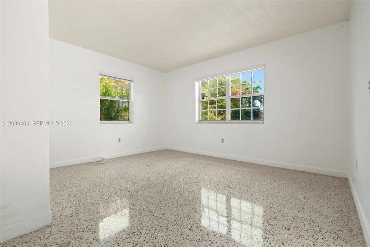 3211 NW 13th Ter , Unit 3211, Miami, FL 33125 Photo