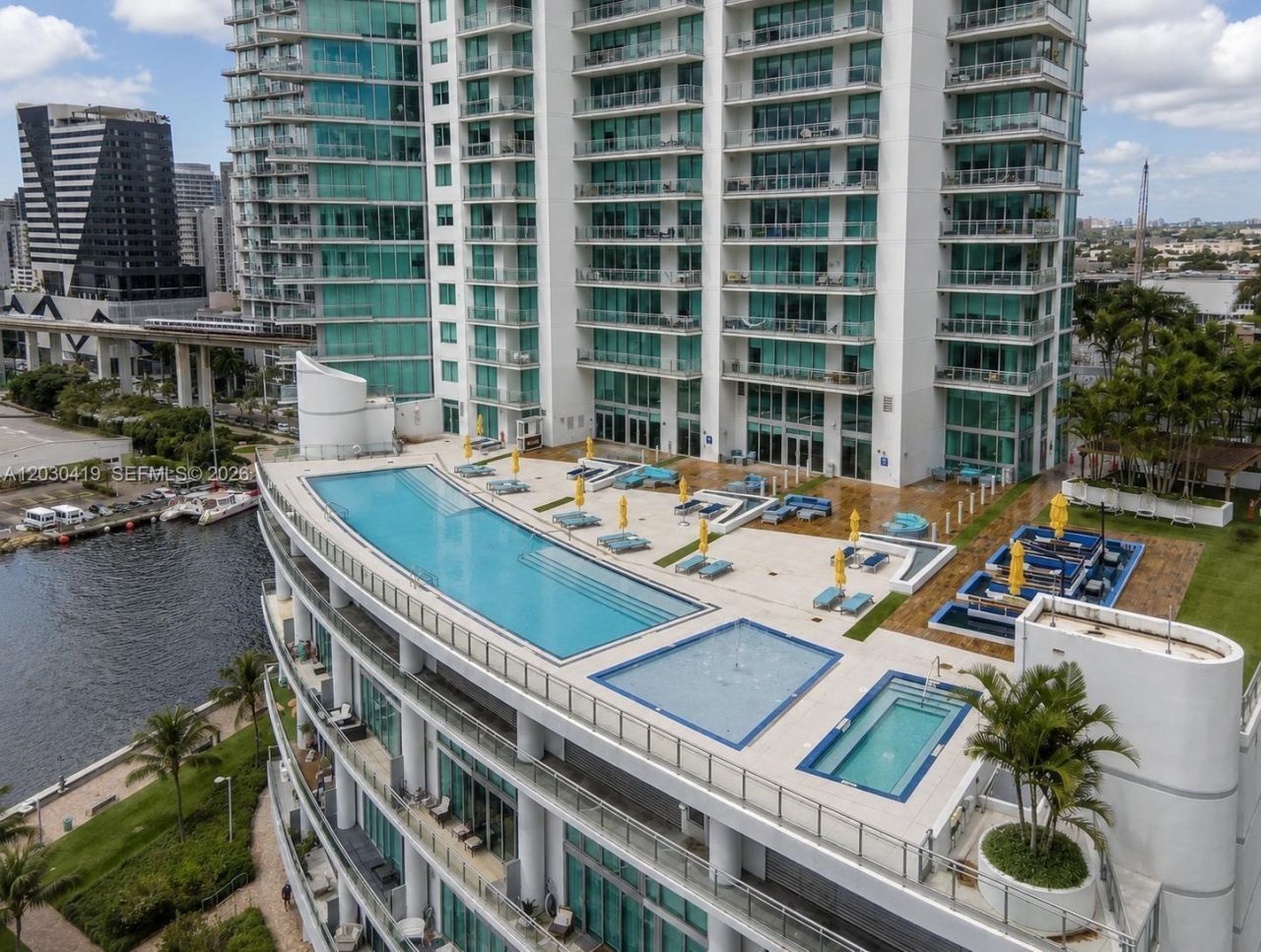 92 SW 3rd St , Unit 1508, Miami, FL 33130 Photo