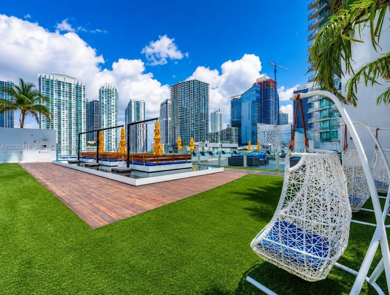 92 SW 3rd St , Unit 1508, Miami, FL 33130 Photo