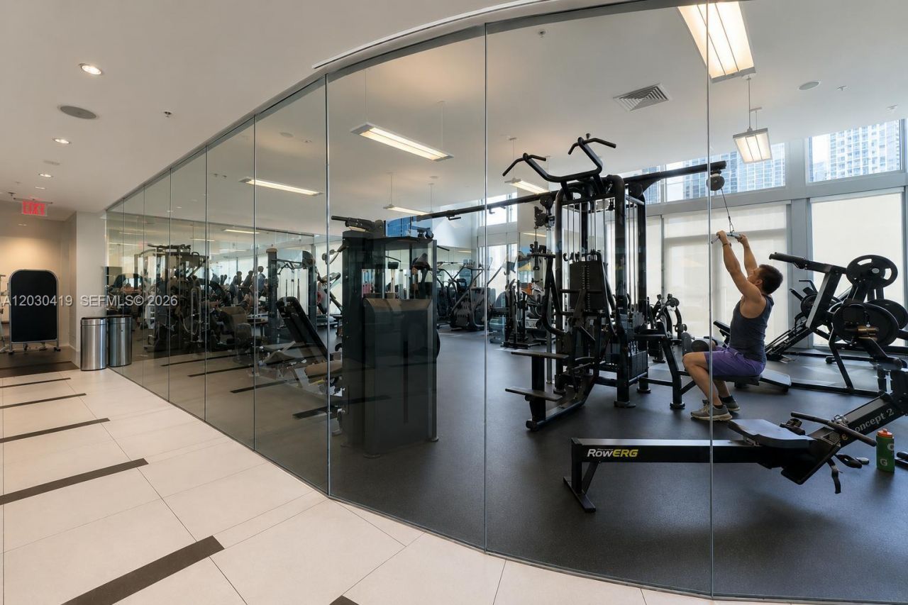 92 SW 3rd St , Unit 1508, Miami, FL 33130 Photo