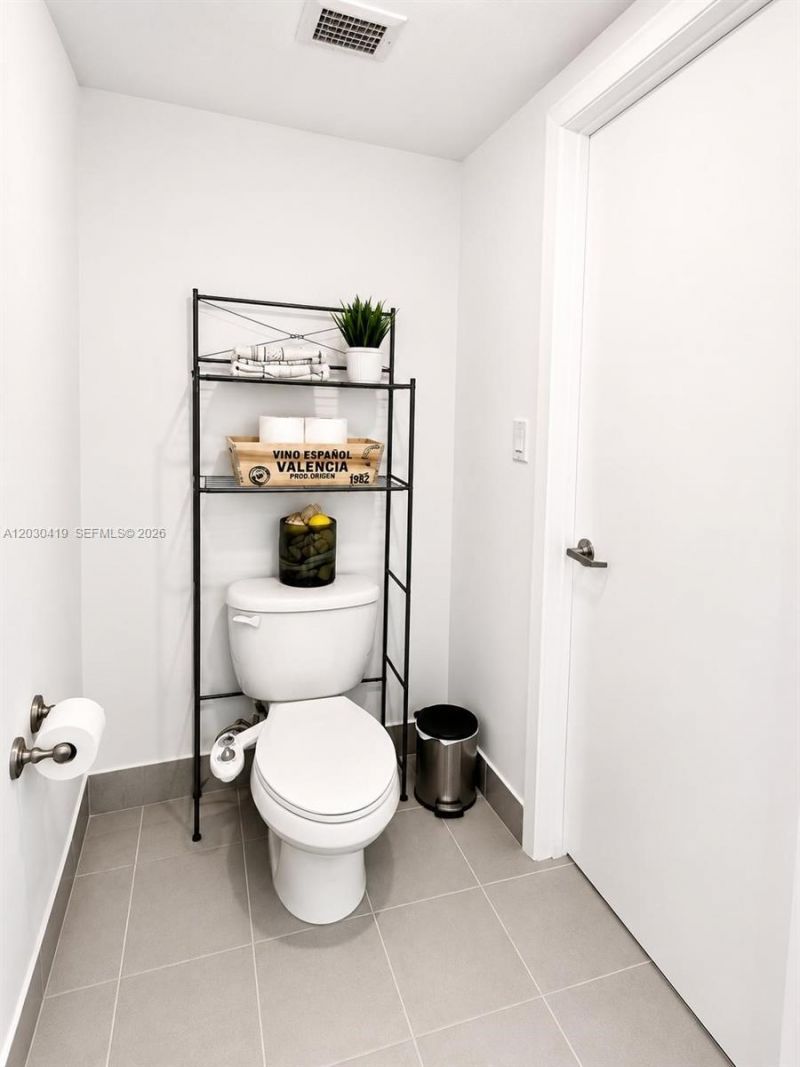 92 SW 3rd St , Unit 1508, Miami, FL 33130 Photo