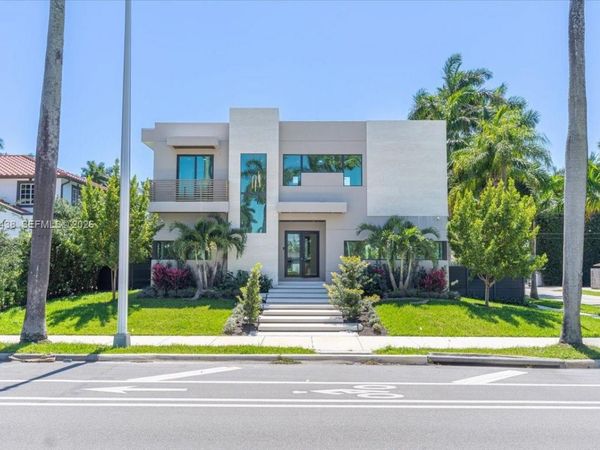 1380 Hollywood Blvd, Hollywood, FL 33019