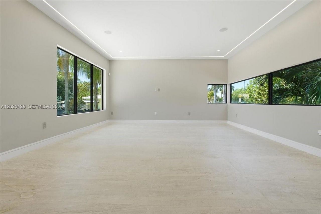 1380 Hollywood Blvd , Hollywood, FL 33019 Photo