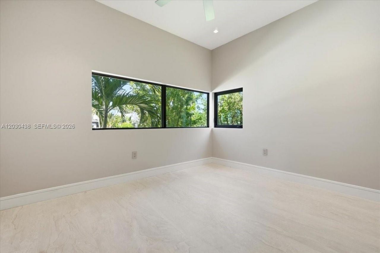 1380 Hollywood Blvd , Hollywood, FL 33019 Photo