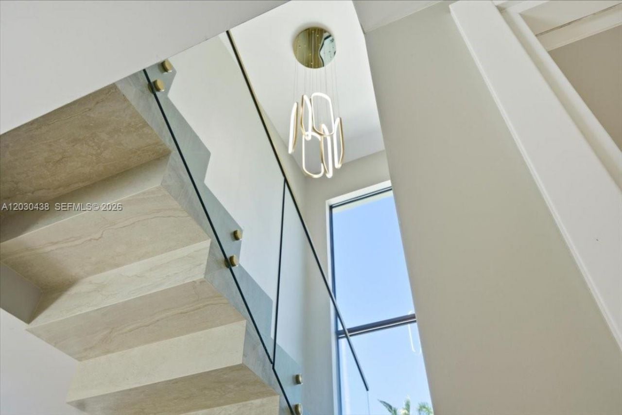 1380 Hollywood Blvd, Hollywood, FL 33019 Photo