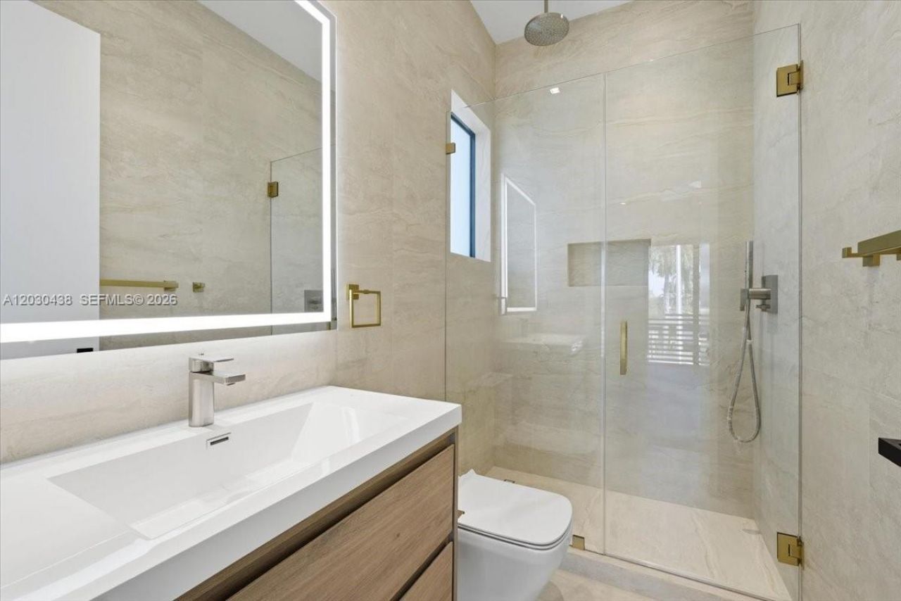 1380 Hollywood Blvd, Hollywood, FL 33019 Photo