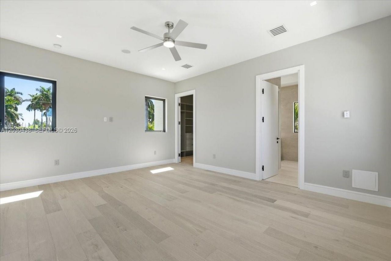 1380 Hollywood Blvd, Hollywood, FL 33019 Photo