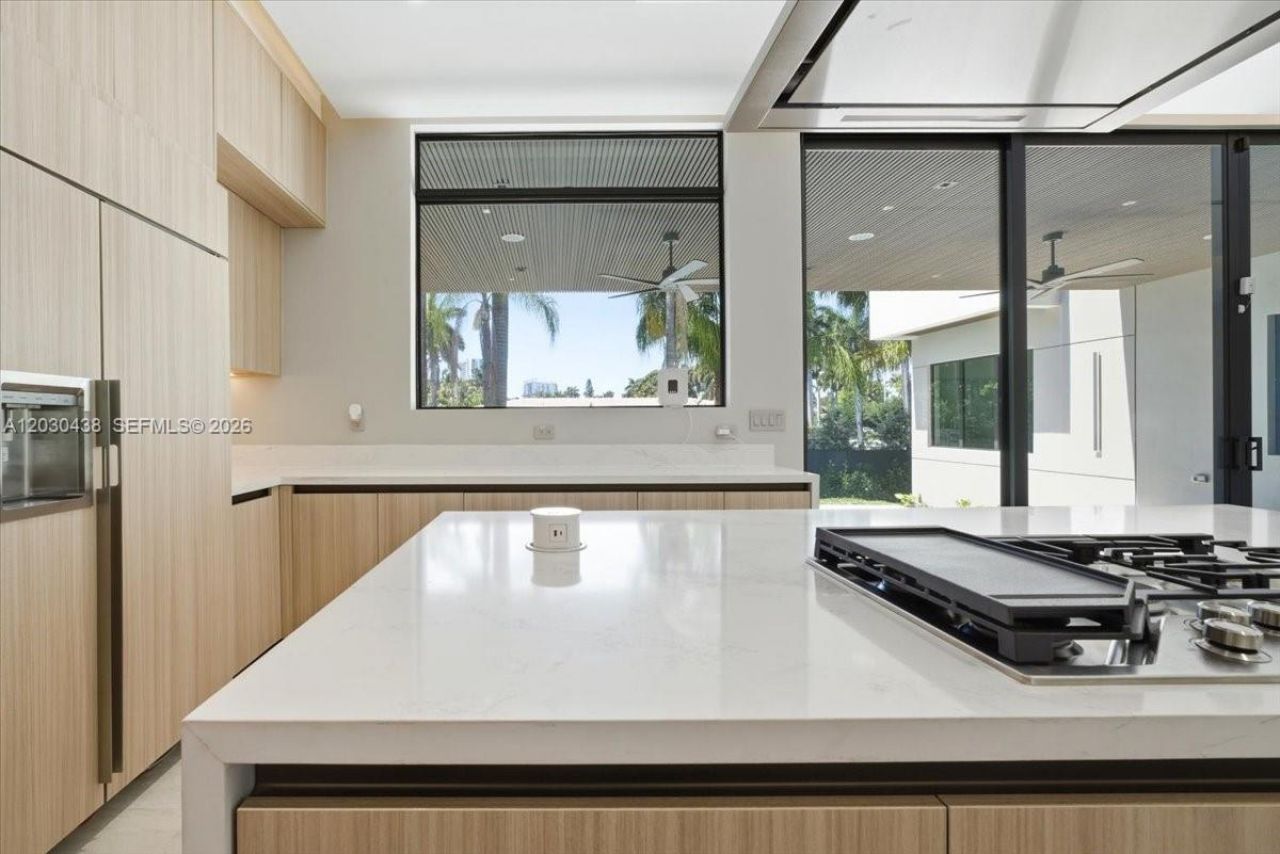 1380 Hollywood Blvd, Hollywood, FL 33019 Photo