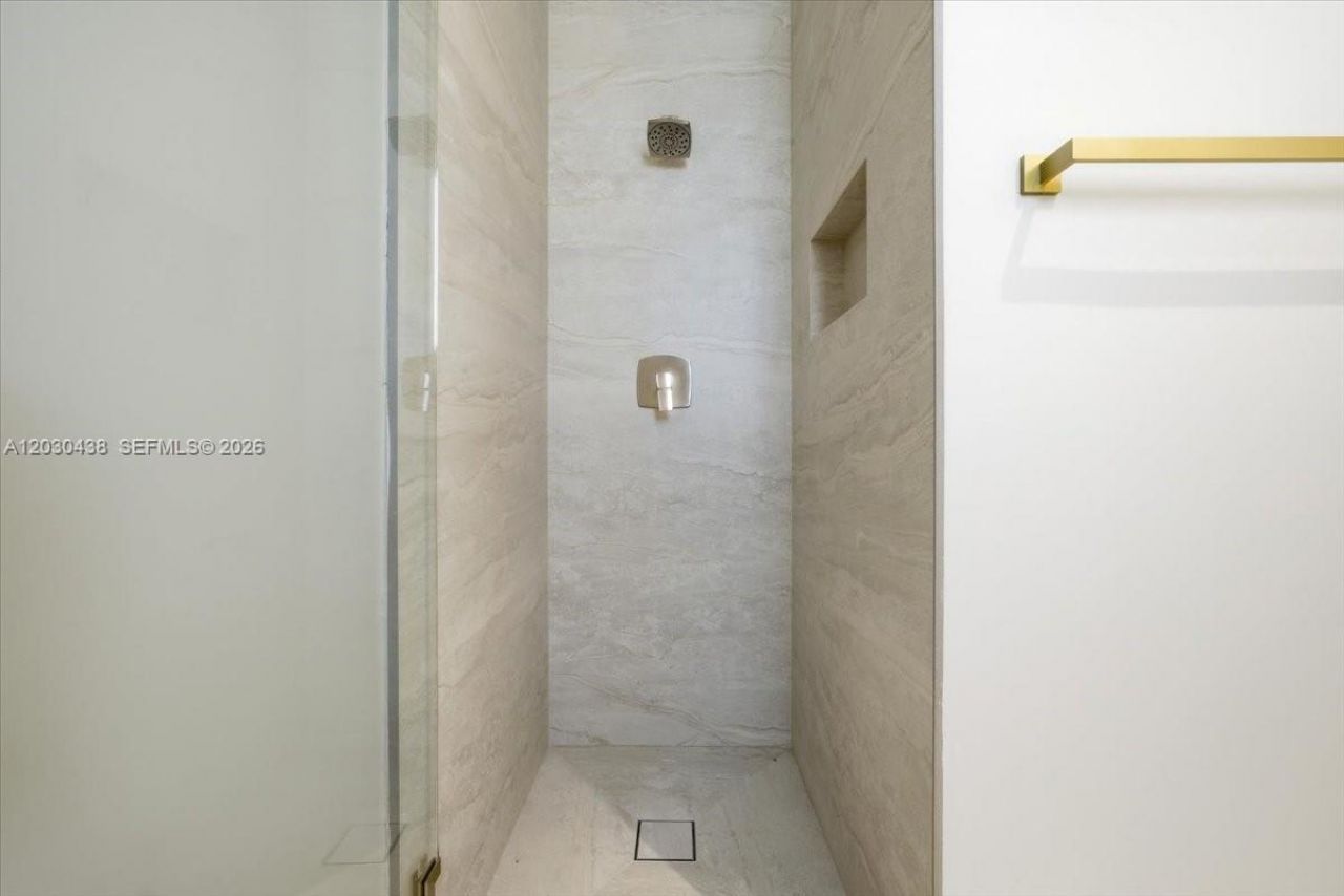 1380 Hollywood Blvd, Hollywood, FL 33019 Photo