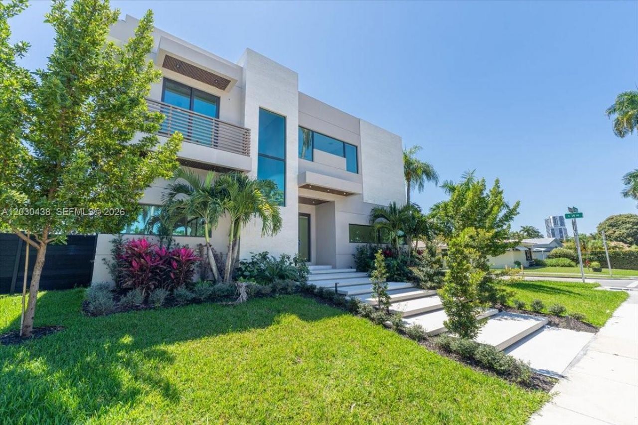 1380 Hollywood Blvd, Hollywood, FL 33019 Photo