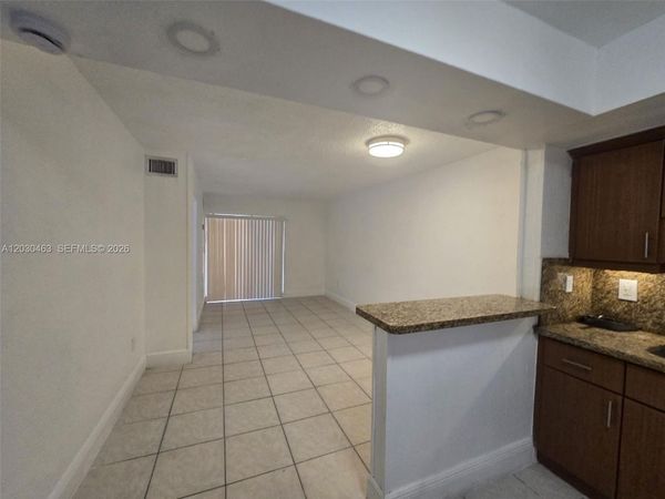 2441 NW 13th St , Unit 62, Miami, FL 33125