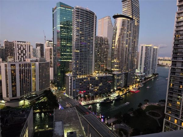 500 Brickell Ave , Unit 3105, Miami, FL 33131
