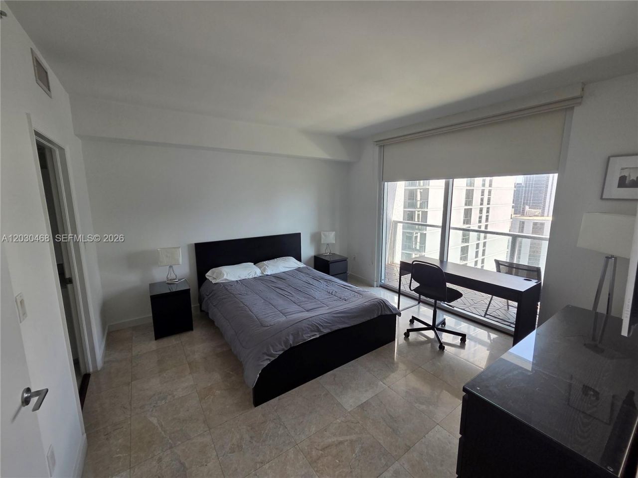 500 Brickell Ave, Unit 3105, Miami, FL 33131 Photo