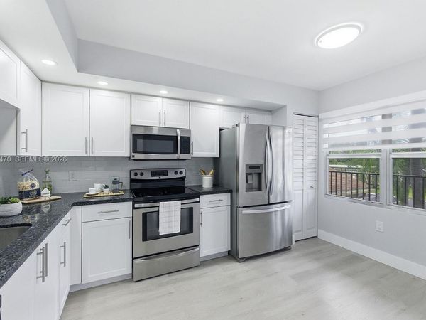 550 SW 138th Ave, Unit 206K, Pembroke Pines, FL 33027