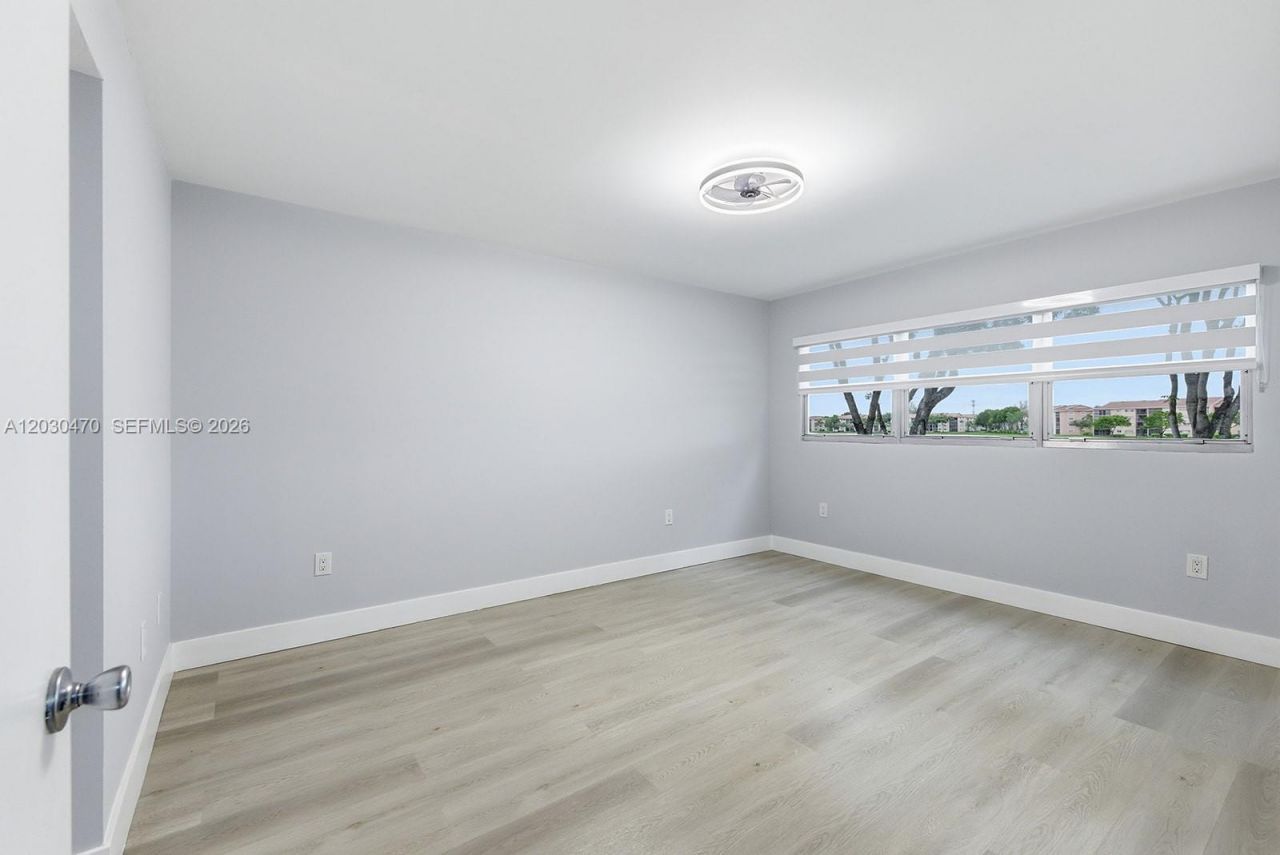 550 SW 138th Ave , Unit 206K, Pembroke Pines, FL 33027 Photo