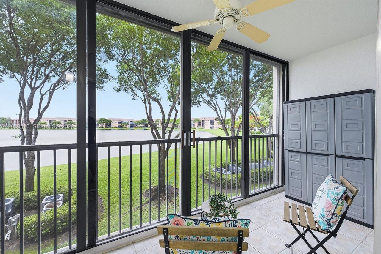 550 SW 138th Ave , Unit 206K, Pembroke Pines, FL 33027 Photo