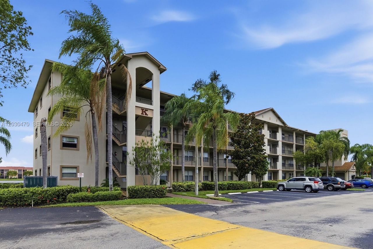550 SW 138th Ave , Unit 206K, Pembroke Pines, FL 33027 Photo