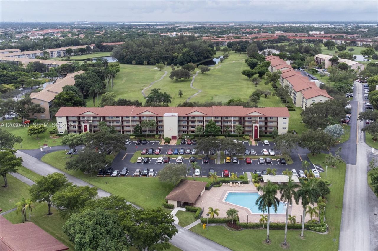 550 SW 138th Ave , Unit 206K, Pembroke Pines, FL 33027 Photo