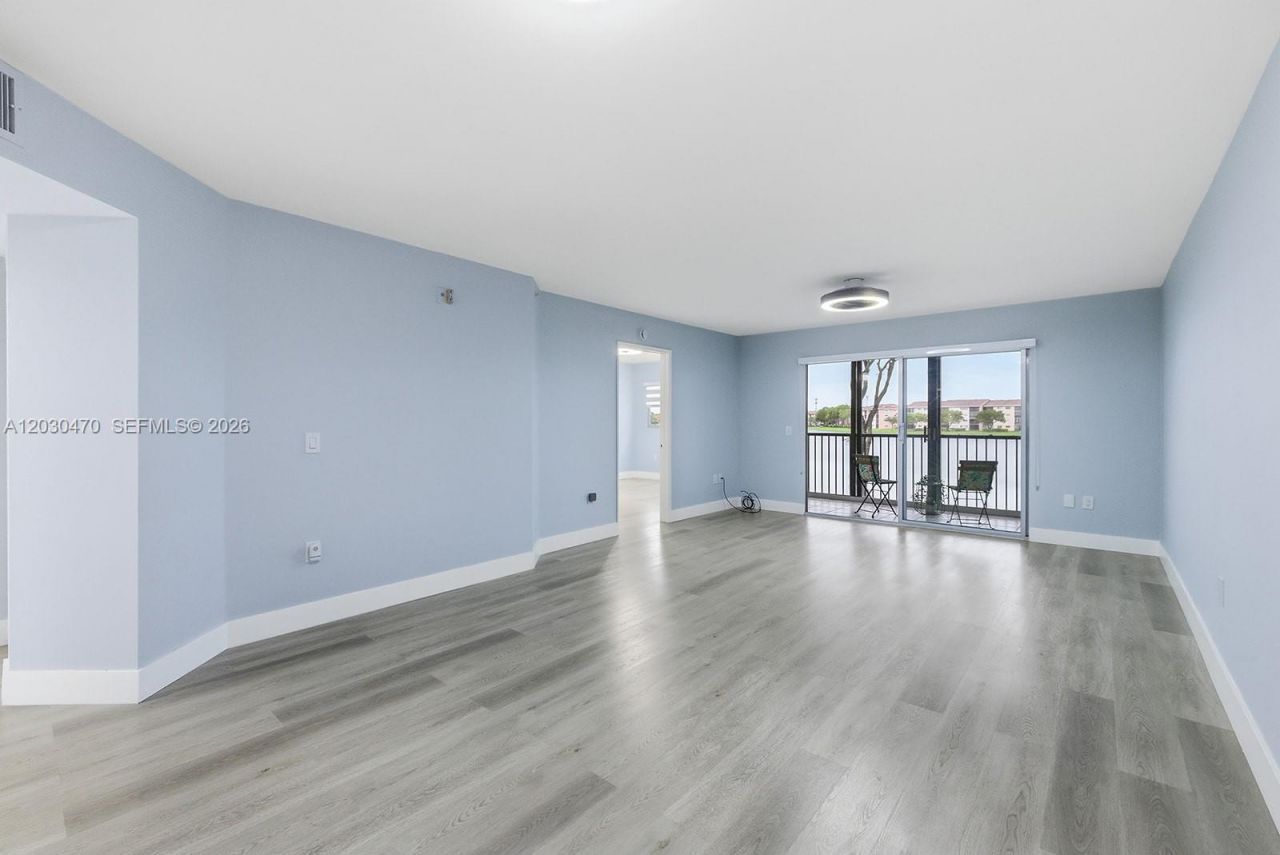550 SW 138th Ave , Unit 206K, Pembroke Pines, FL 33027 Photo