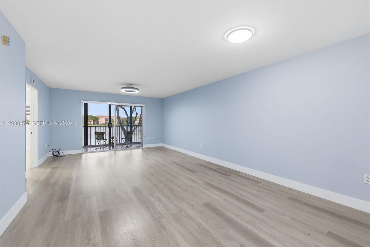 550 SW 138th Ave , Unit 206K, Pembroke Pines, FL 33027 Photo