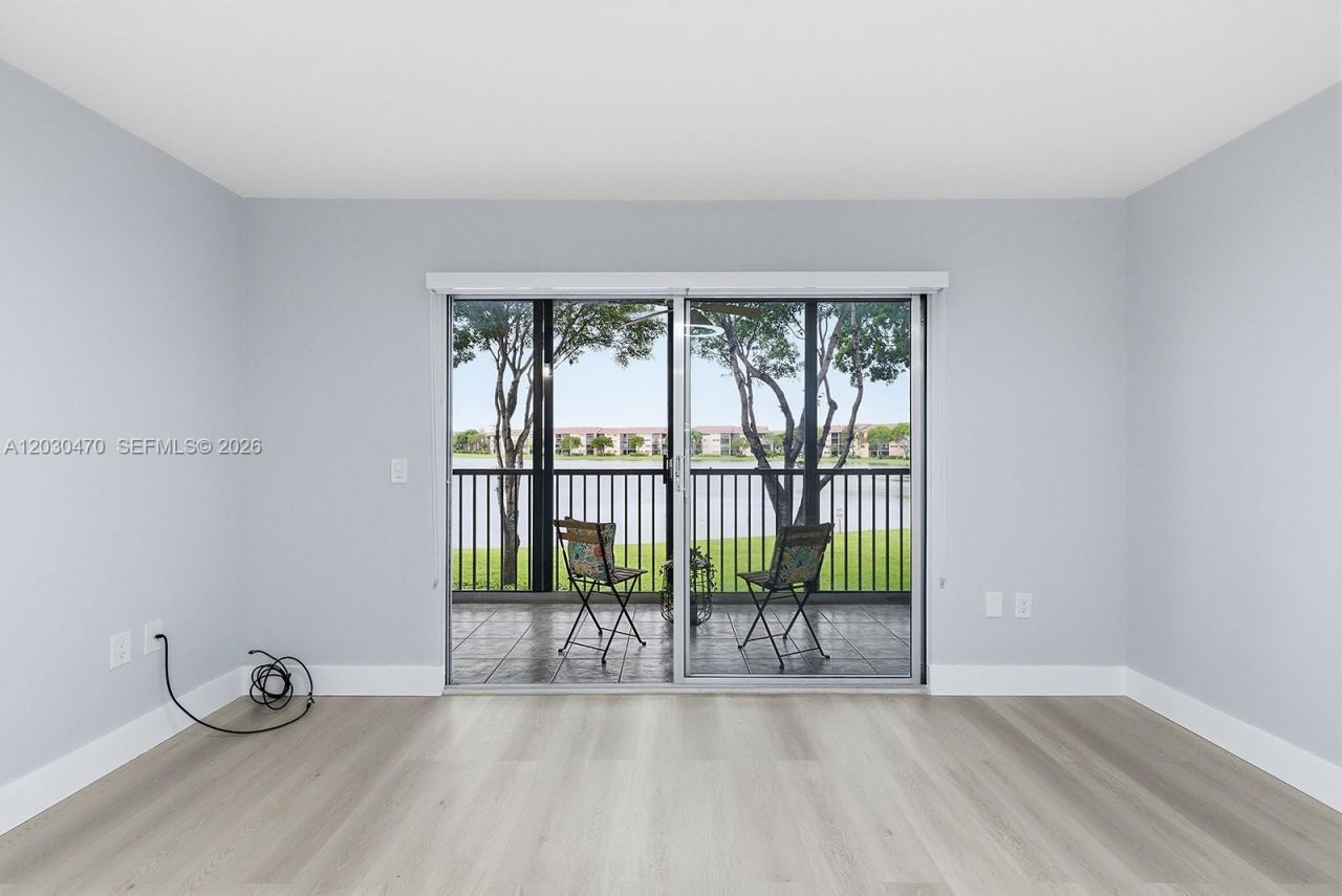 550 SW 138th Ave , Unit 206K, Pembroke Pines, FL 33027 Photo