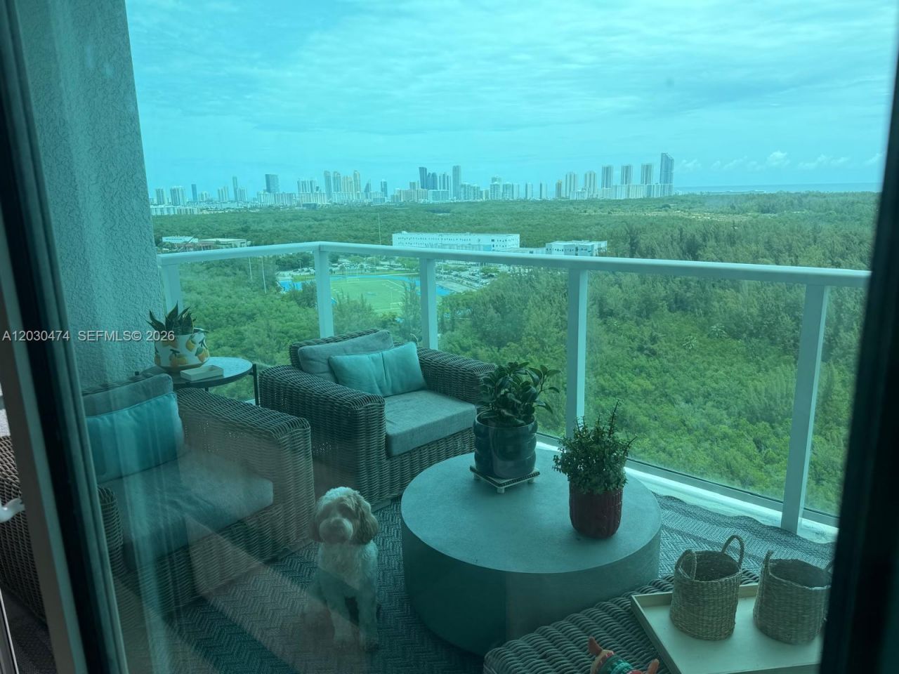 14951 Royal Oaks Ln , Unit 2001, Miami, FL 33181 Photo
