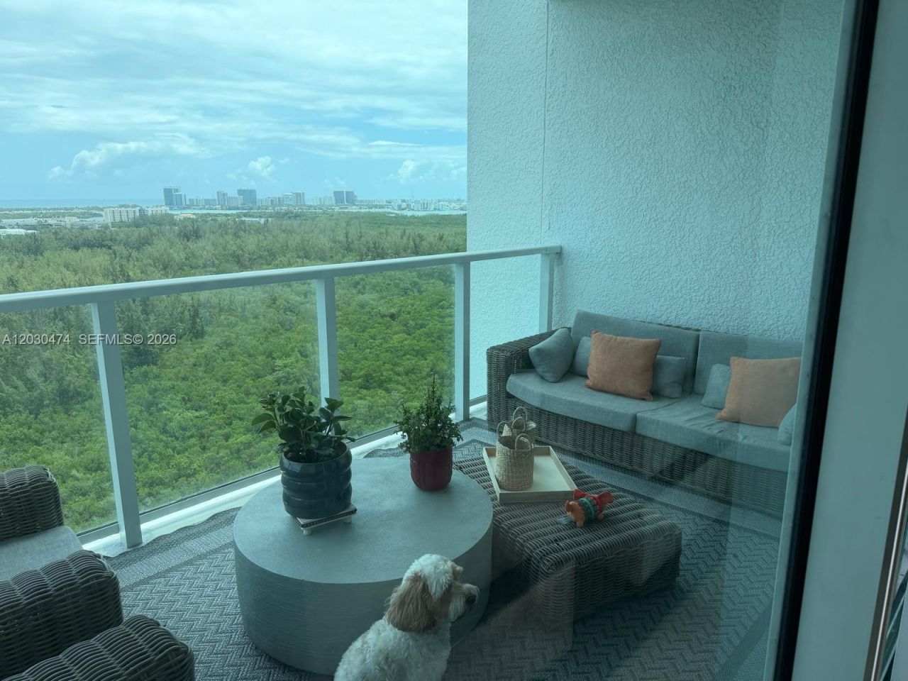 14951 Royal Oaks Ln , Unit 2001, Miami, FL 33181 Photo