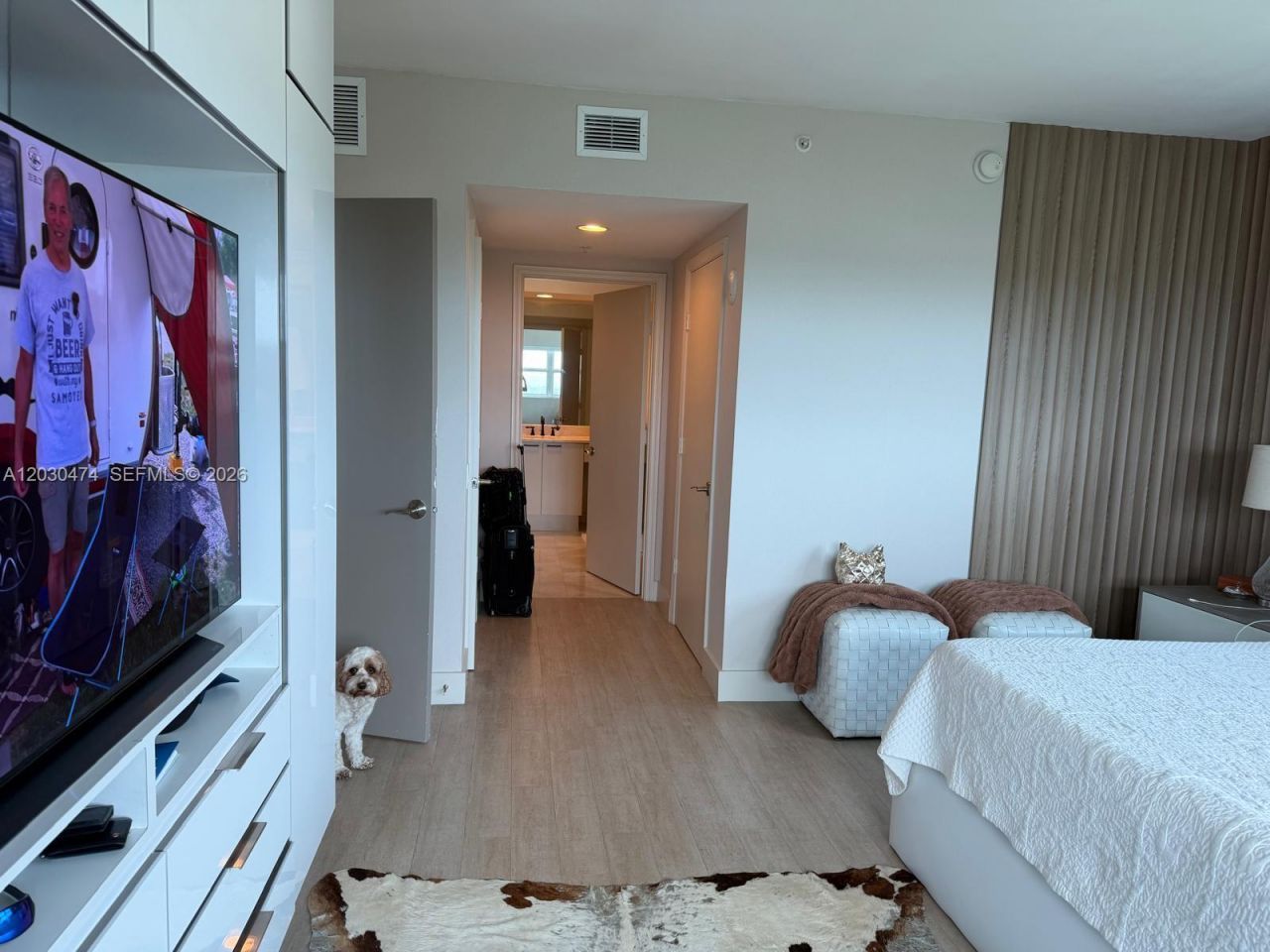 14951 Royal Oaks Ln , Unit 2001, Miami, FL 33181 Photo