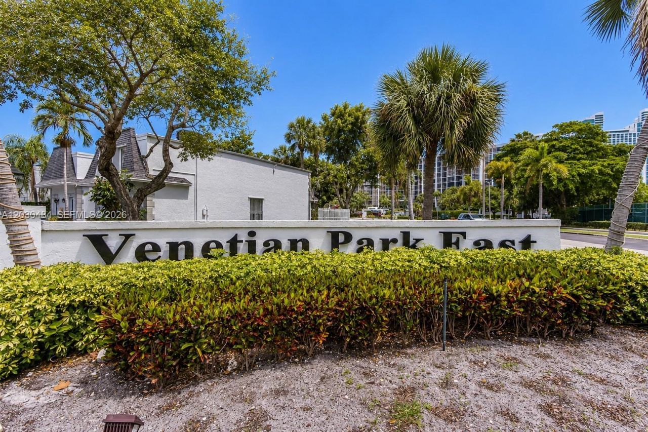 812 NE 26th Ave , Hallandale Beach, FL 33009 Photo