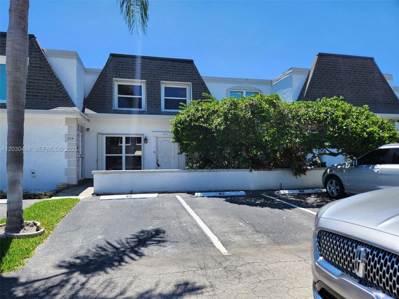 812 NE 26th Ave, Hallandale Beach, FL 33009 Photo