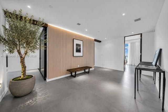900 Biscayne Blvd , Unit PH6205, Miami, FL 33132 Photo