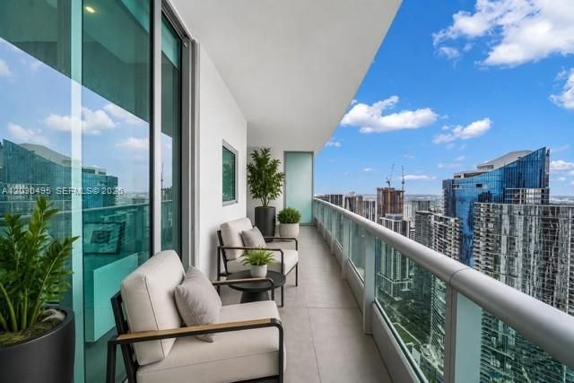 900 Biscayne Blvd , Unit PH6205, Miami, FL 33132 Photo