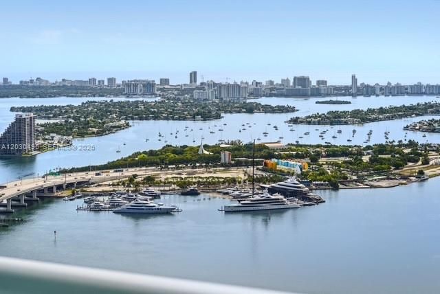 900 Biscayne Blvd , Unit PH6205, Miami, FL 33132 Photo