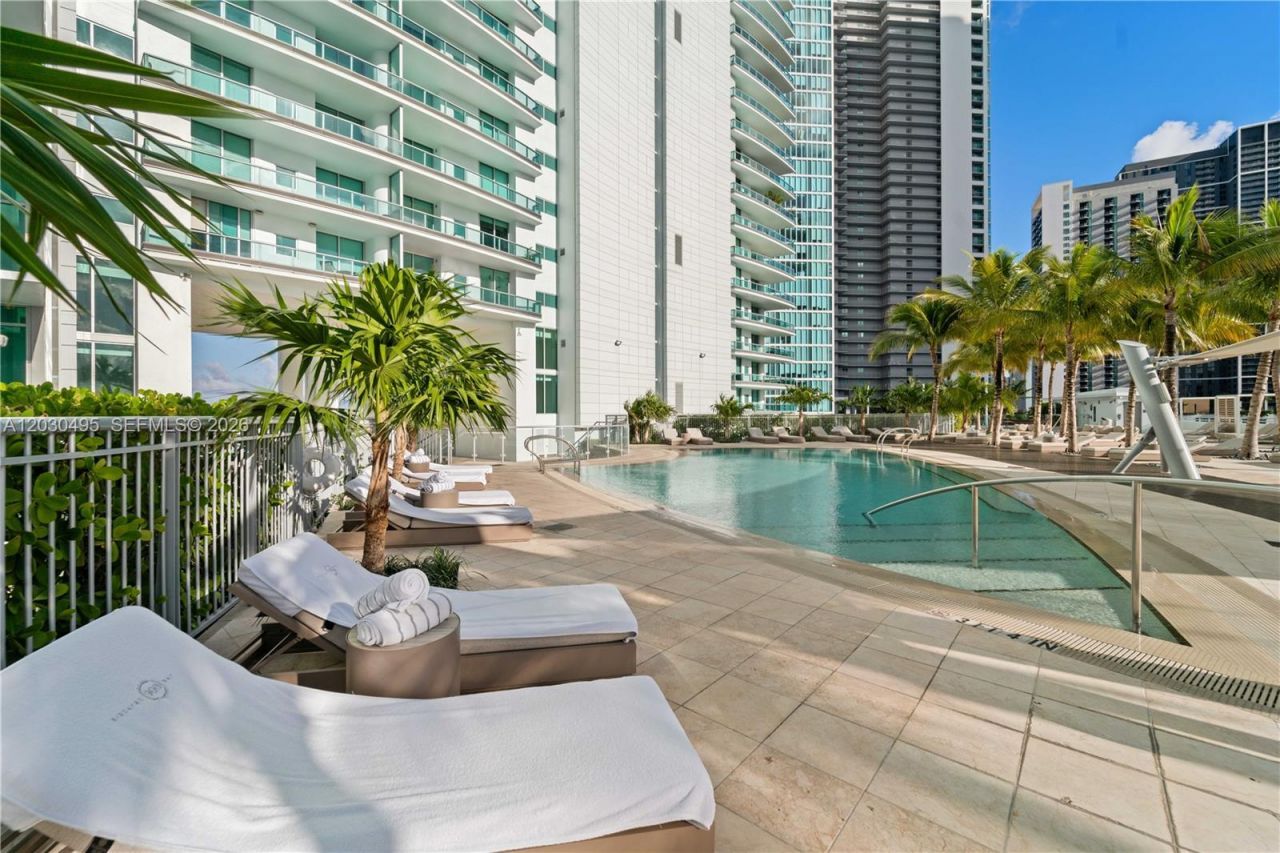 900 Biscayne Blvd , Unit PH6205, Miami, FL 33132 Photo