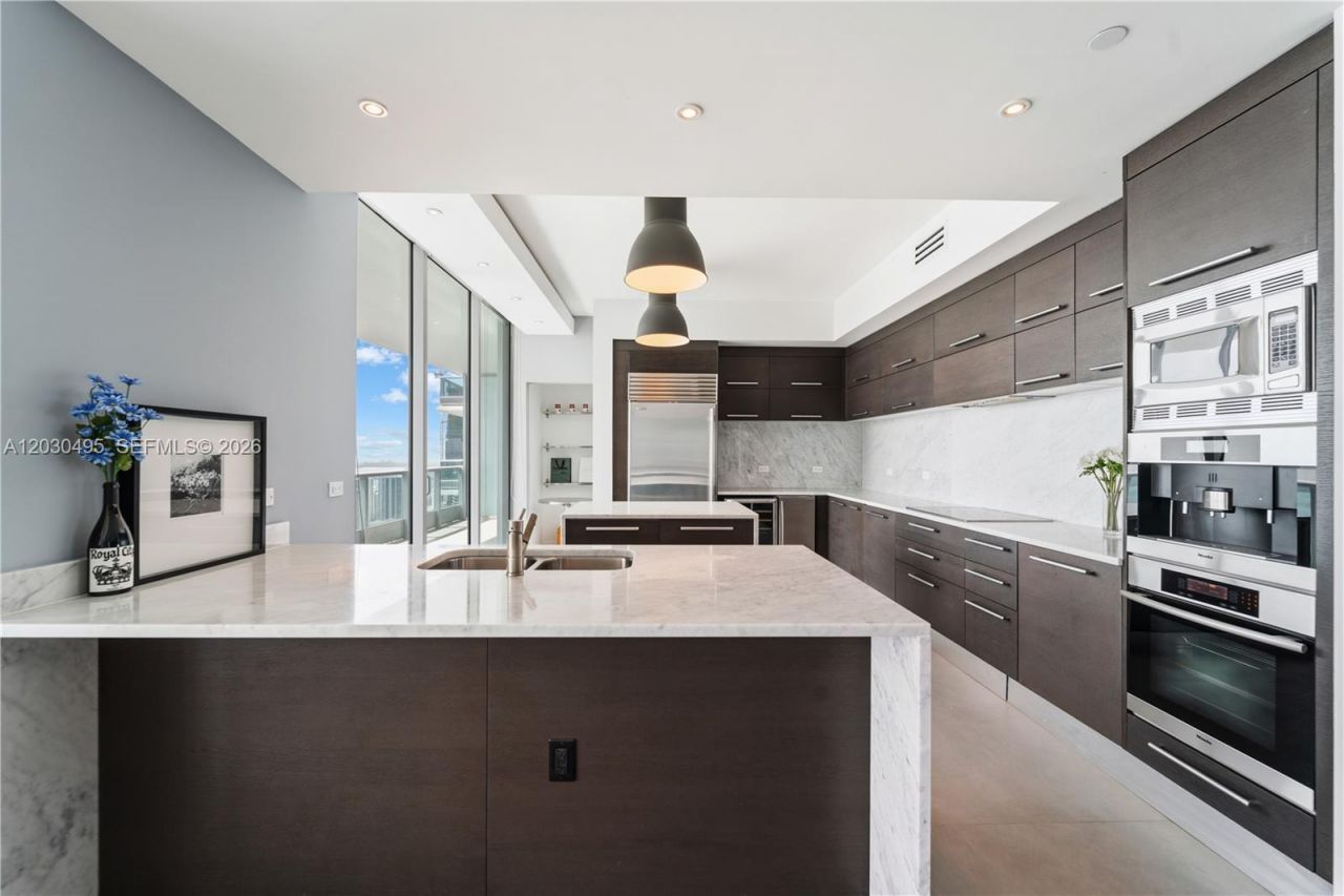 900 Biscayne Blvd, Unit PH6205, Miami, FL 33132 Photo