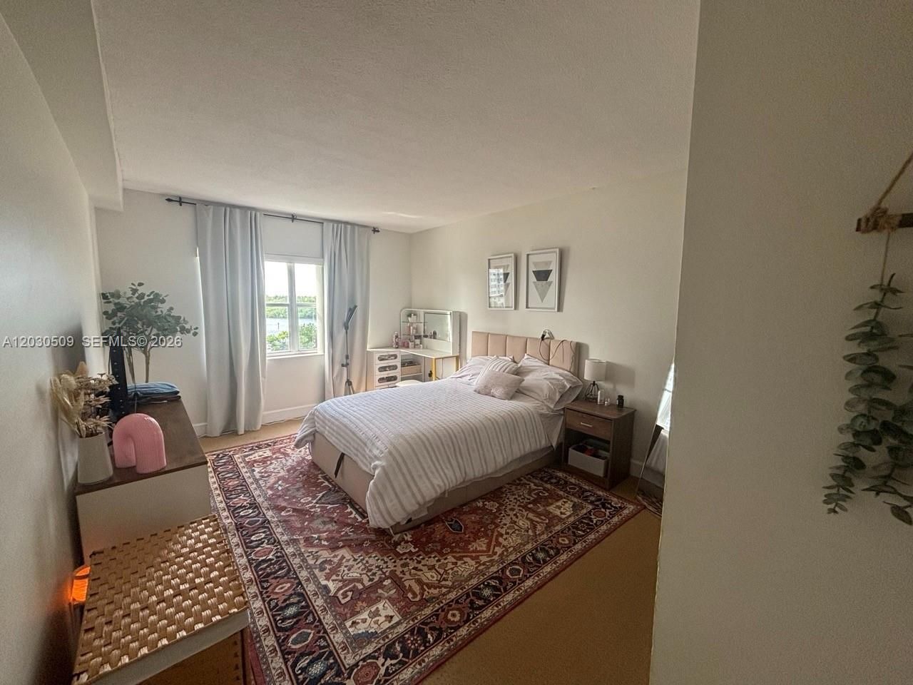 400 Kings Point Dr , Unit 622, Sunny Isles Beach, FL 33160 Photo