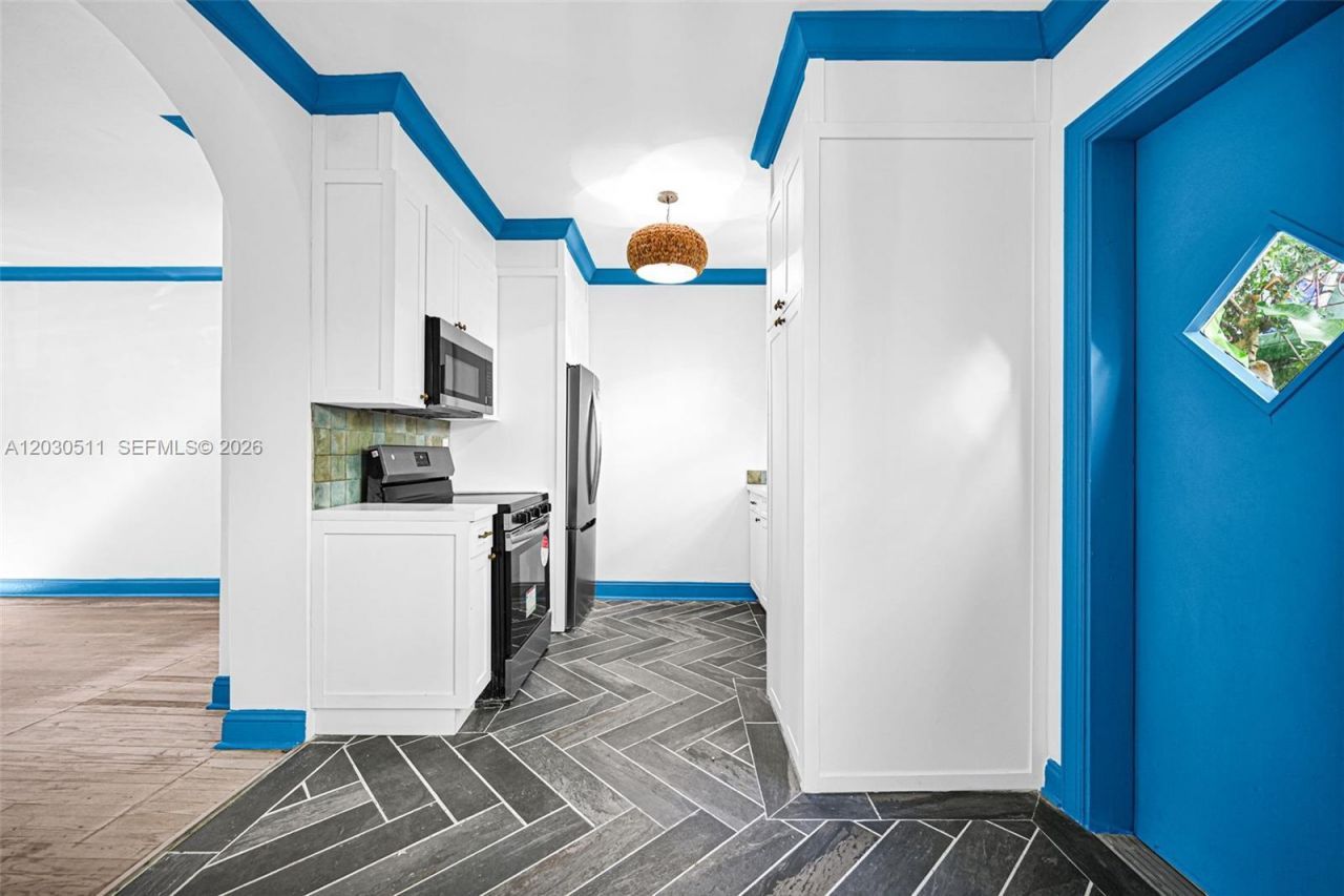 1605 Michigan Ave , Unit 929, Miami Beach, FL 33139 Photo