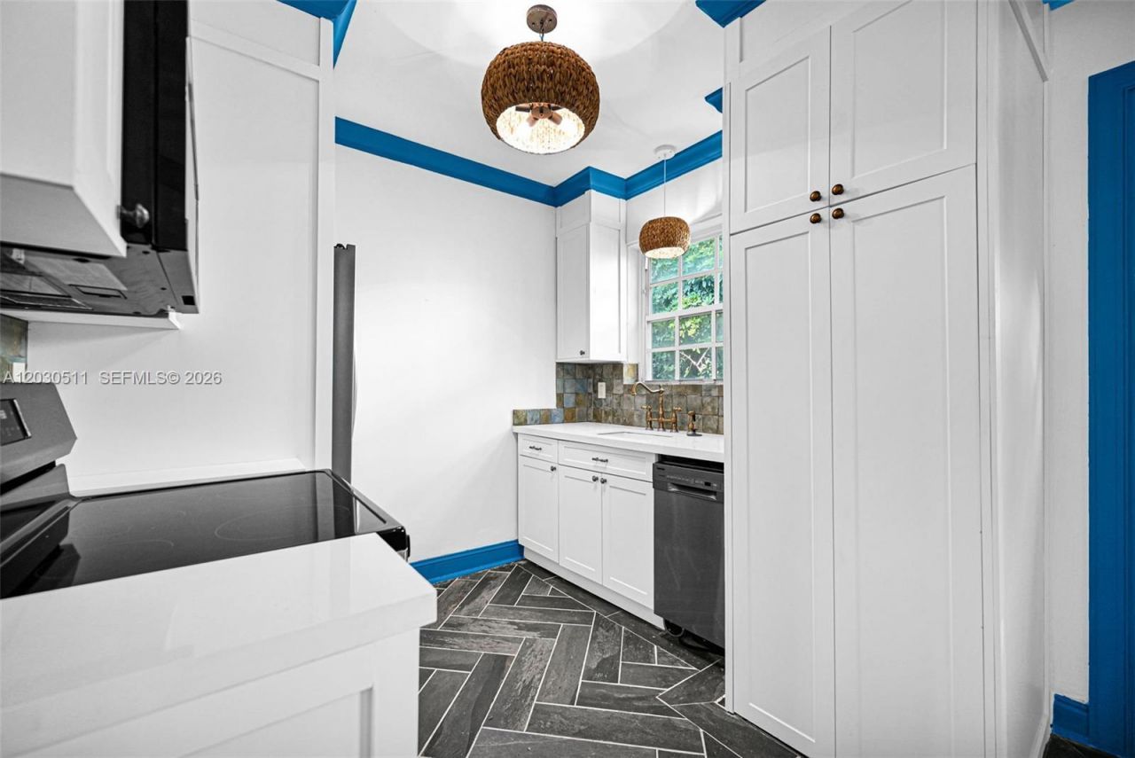 1605 Michigan Ave , Unit 929, Miami Beach, FL 33139 Photo