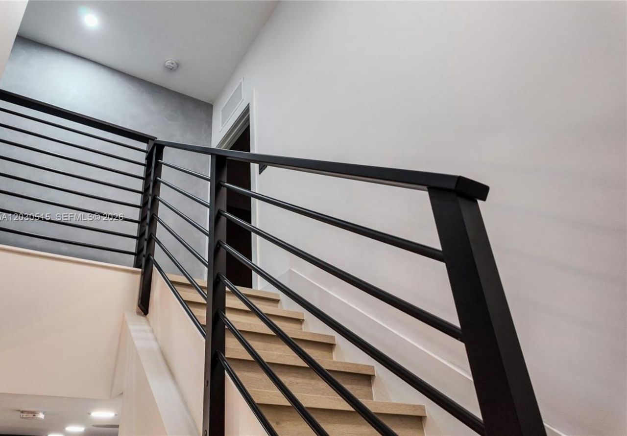 7221 NW 103rd Path , Doral, FL 33178 Photo