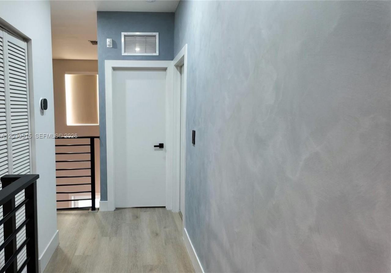 7221 NW 103rd Path , Doral, FL 33178 Photo