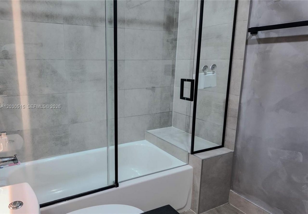 7221 NW 103rd Path , Doral, FL 33178 Photo