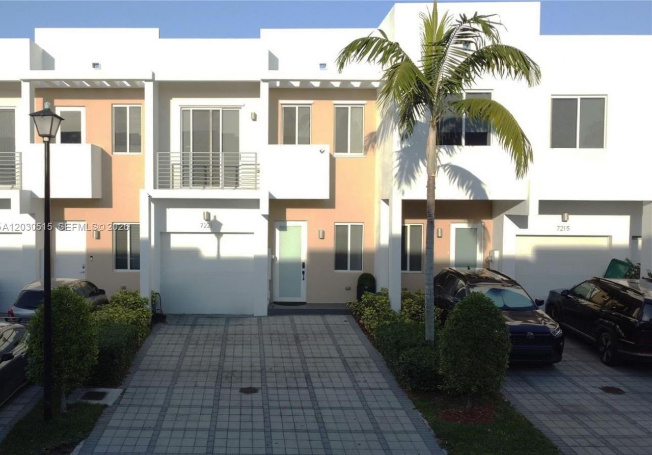 7221 NW 103rd Path , Doral, FL 33178 Photo