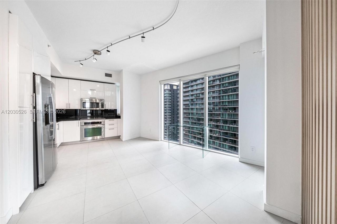 60 SW 13th St , Unit 2600, Miami, FL 33130 Photo