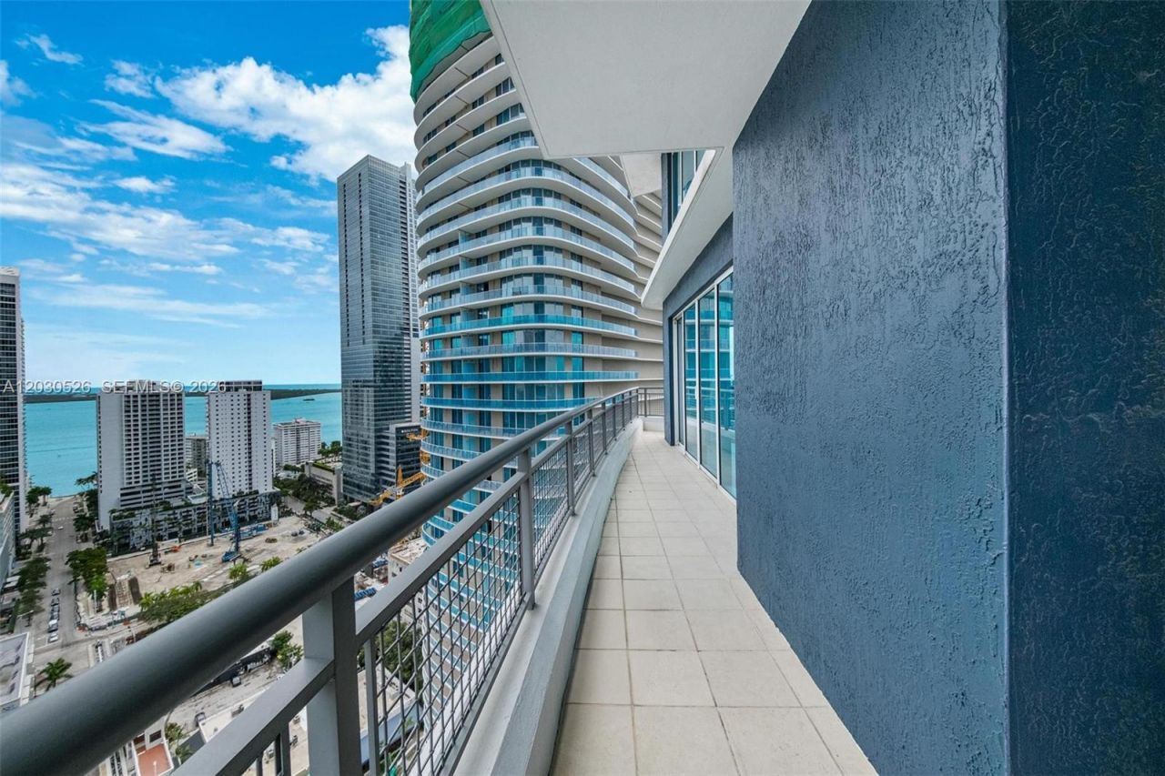 60 SW 13th St , Unit 2600, Miami, FL 33130 Photo