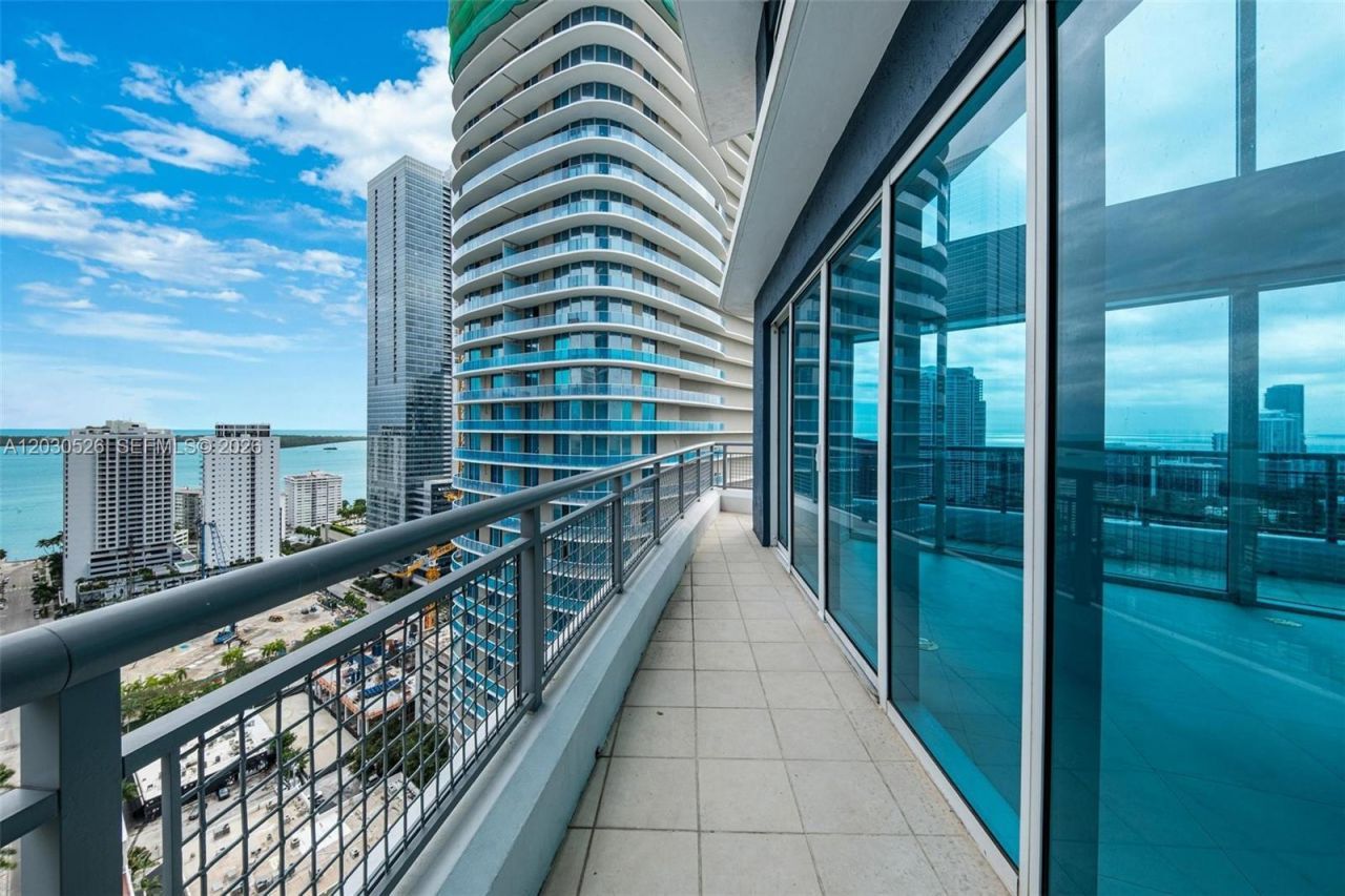60 SW 13th St , Unit 2600, Miami, FL 33130 Photo