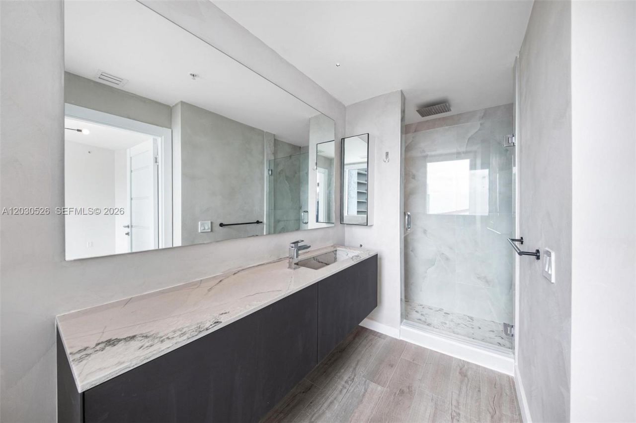 60 SW 13th St , Unit 2600, Miami, FL 33130 Photo