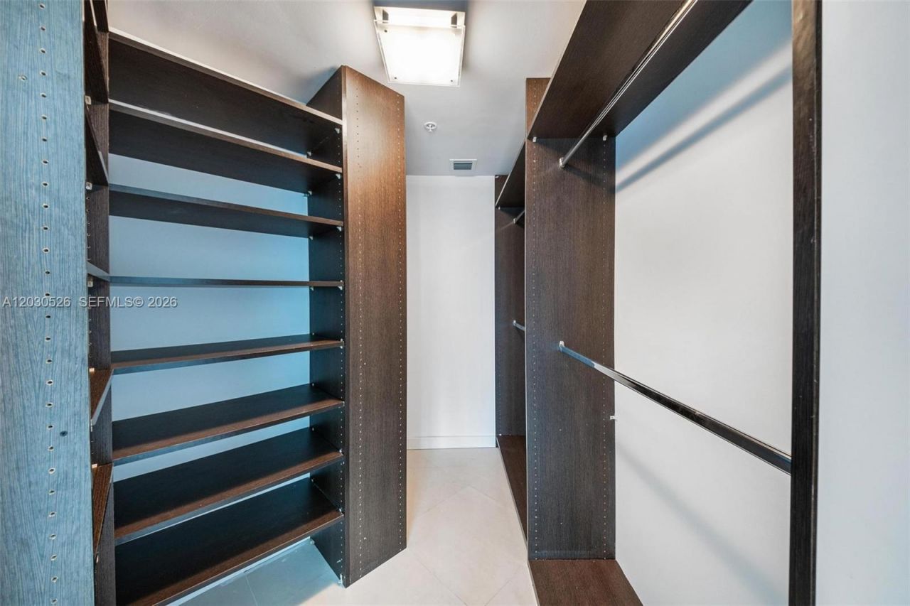 60 SW 13th St , Unit 2600, Miami, FL 33130 Photo