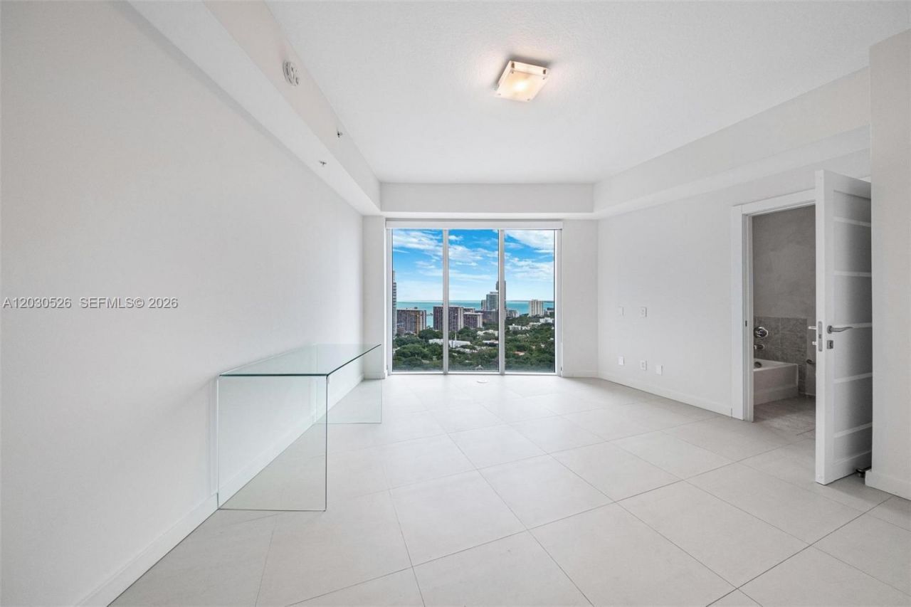60 SW 13th St , Unit 2600, Miami, FL 33130 Photo